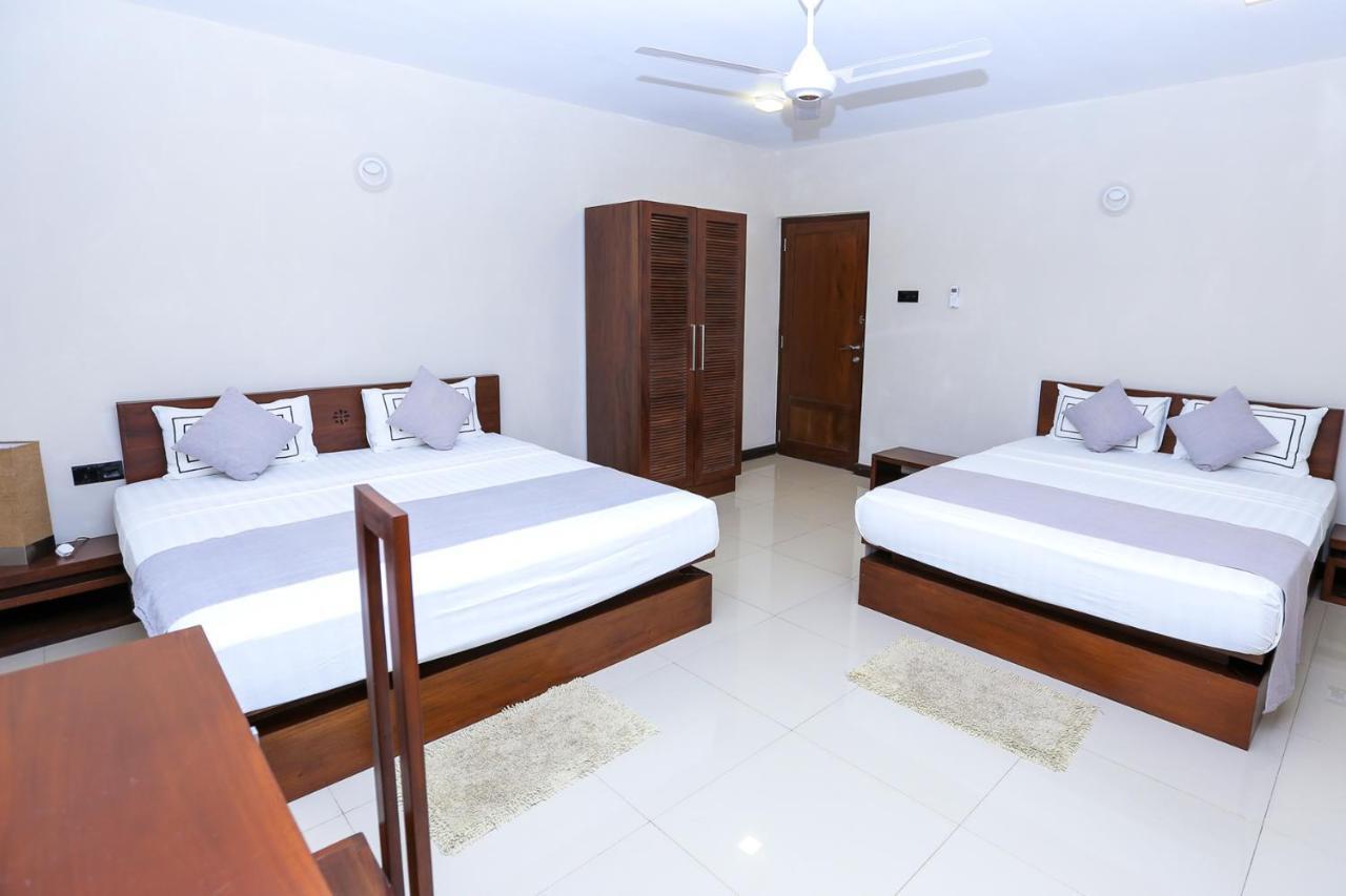 Hotel Randiya Ponnarankulama Exterior photo